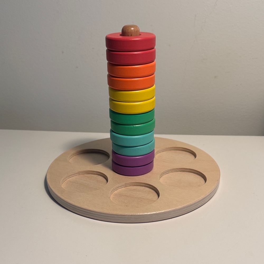 LOVEVERY Flexible Wooden Rainbow Ring Stacker